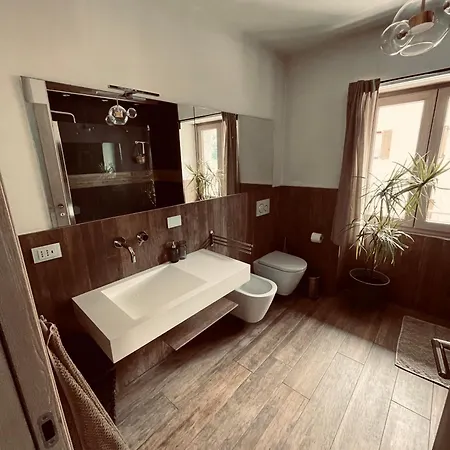 Luce Private Deluxe Near The Station Δωμάτια σε οικογενειακή κατοικία